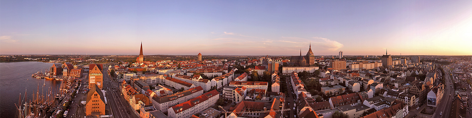 Panorama: Rostock Altstadt im Abendlicht - Motivnummer: hro-alt-03