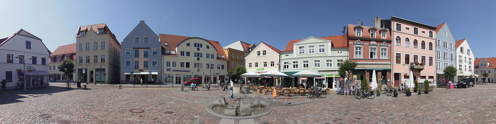 Panorama: Ueckermünde Marktplatz - Motivnummer: haf-uem-07